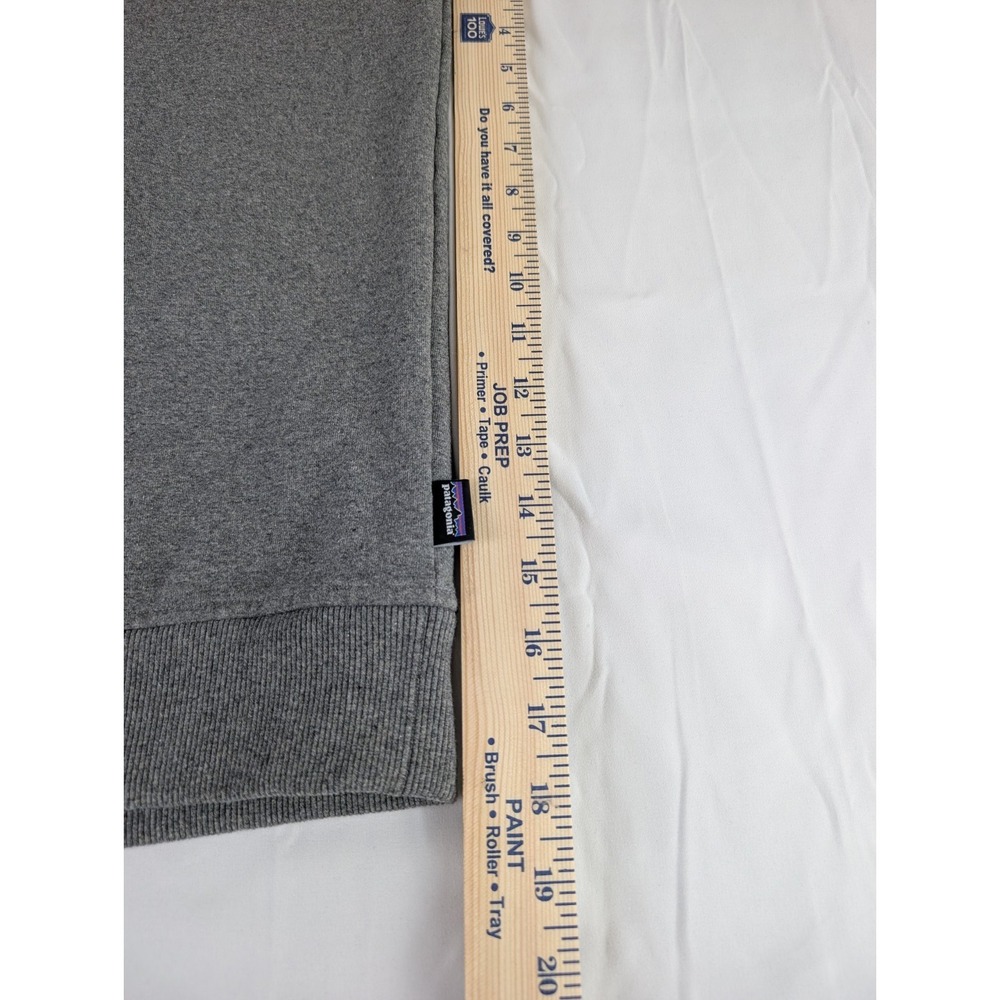 Patagonia Men's Medium Gray Crewneck Sweatshirt Logo Pullover STY39543 FA19 - Picture 10 of 14